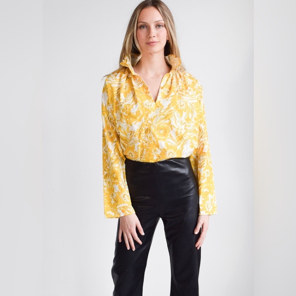 Never A Wallflower Vicki Long Sleeve Ruffle Top‎ Ocher Floral Medium Yellow